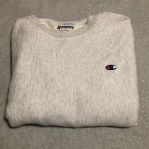 ‼️SELLING CHAMPION CREWNECK‼️